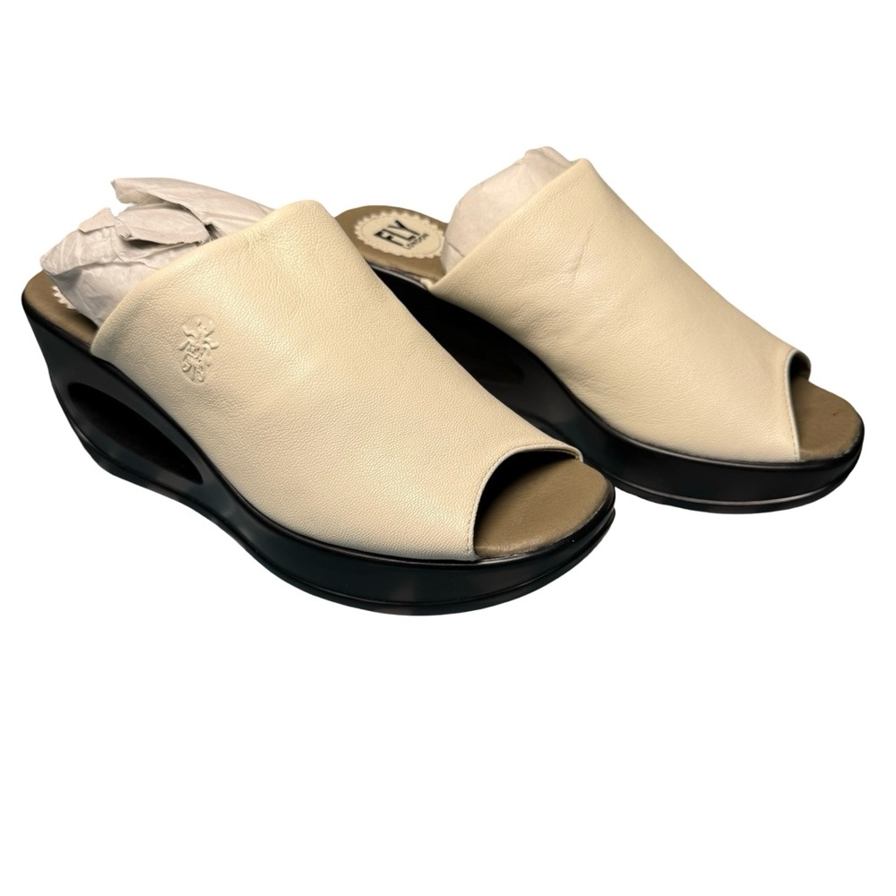 Fly London HIMA868FLY Off-White Leather Wedge Sandals Size 37